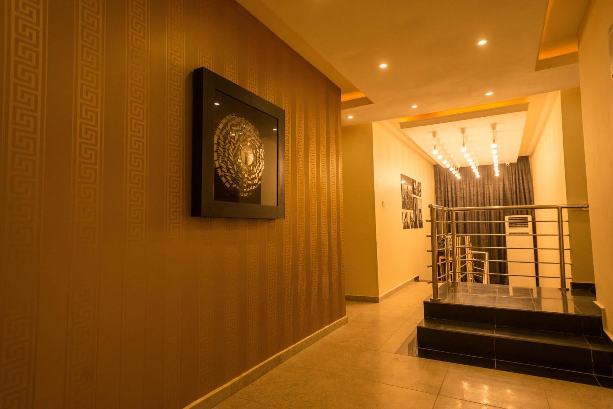 Iris Hotel Wuse 2 Abuja Exteriör bild
