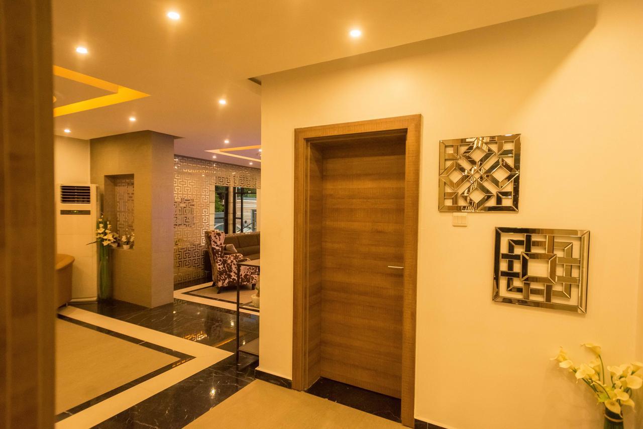 Iris Hotel Wuse 2 Abuja Exteriör bild